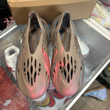 Load image into Gallery viewer, Yeezy MX Sand Grey Foam Runners Size 12
