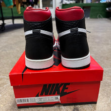 Load image into Gallery viewer, Jordan Satin Snakeskin 1s Size 12W/10.5M
