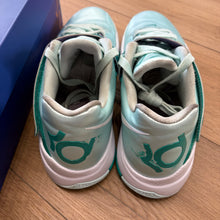 Load image into Gallery viewer, Nike Easter KD 4s Size 11
