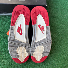 Load image into Gallery viewer, Jordan 2019 Bred 4s Size 11
