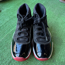 Load image into Gallery viewer, Jordan Bred 11s Size 10.5
