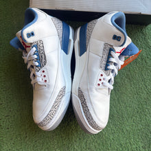 Load image into Gallery viewer, Jordan True Blue 3s Size 11
