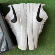 Load image into Gallery viewer, Nike Supreme White Black Air Force 1s Size 7
