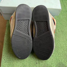 Load image into Gallery viewer, Lanvin Curbs Size 42
