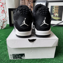 Load image into Gallery viewer, Jordan White Thunder 4s Size 10
