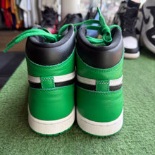 Load image into Gallery viewer, Jordan Lucky Green 1s Size 9
