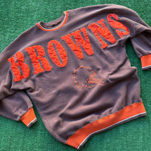 Load image into Gallery viewer, Vintage Cleveland Browns Spellout Crewneck Size L
