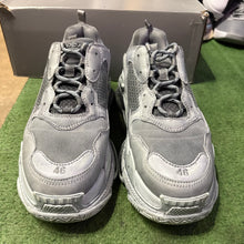 Load image into Gallery viewer, Balenciaga Triple S Size 46

