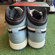 Load image into Gallery viewer, Jordan University Blue 1s Size 4Y
