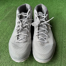 Load image into Gallery viewer, Nike Kyrie Wolf Grey 1s Size 11
