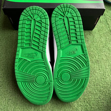 Load image into Gallery viewer, Jordan Lucky Green 1s Size 9
