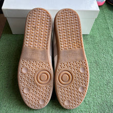 Load image into Gallery viewer, Maison Margiela GATs Size 45
