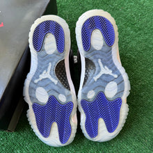 Load image into Gallery viewer, Jordan Concord 11s Size 7.5
