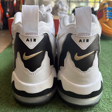 Load image into Gallery viewer, Nike Air Max DT 96s Size 9
