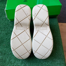 Load image into Gallery viewer, Bottega Veneta Puddle Boots Size 41
