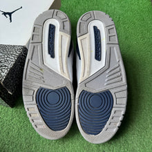 Load image into Gallery viewer, Jordan Midnight Navy 3s Size 9
