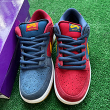 Load image into Gallery viewer, Nike SB Barcelona Low Dunks Size 8

