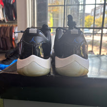 Load image into Gallery viewer, Jordan Space Jam Low 11s Size 12
