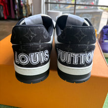 Load image into Gallery viewer, Louis Vuitton Trainers Size 8UK
