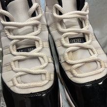 Load image into Gallery viewer, Jordan Concord 11s Size 11.5
