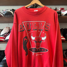 Load image into Gallery viewer, Vintage Chicago Bulls Crewneck Size XL
