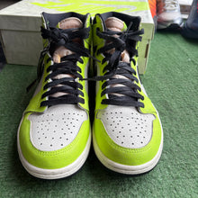 Load image into Gallery viewer, Jordan Visionaire 1s Size 10.5
