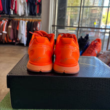 Load image into Gallery viewer, Nike Kobe Total Orange Protro VIs Size 10.5

