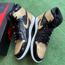 Load image into Gallery viewer, Jordan Patent Gold Toe High 1s Size 14

