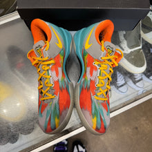 Load image into Gallery viewer, Nike Kobe Venice Beach Protro 8s Size 9
