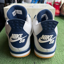 Load image into Gallery viewer, Jordan SB Navy 4s Size 11
