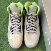 Load image into Gallery viewer, Jordan Green Bean 5s Size 10.5
