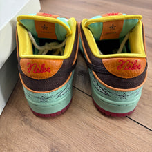 Load image into Gallery viewer, Nike SB Rodeo Tourmaline Low Dunks Size 10
