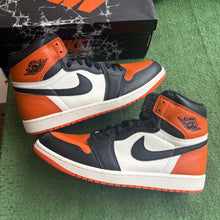 Load image into Gallery viewer, Jordan Shattered Backboard 1s Size 11.5
