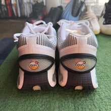 Load image into Gallery viewer, Nike Air Max DNs Size 14
