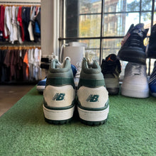 Load image into Gallery viewer, New Balance Sea Salt Nightwatch Green High 550s Size 5Y

