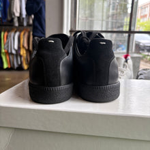 Load image into Gallery viewer, Maison Margiela Gaits Size 41.5
