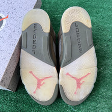 Load image into Gallery viewer, Jordan Olive 5s Size 10.5
