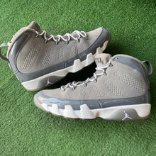 Load image into Gallery viewer, Jordan Cool Grey 9s Size 13
