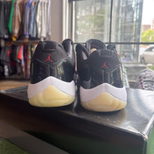 Load image into Gallery viewer, Jordan 72-10 Low 11s Size 9.5
