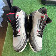 Load image into Gallery viewer, Jordan Stealth 3s Size 11
