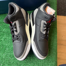 Load image into Gallery viewer, Jordan Black Levi’s 3s Size 12.5
