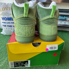 Load image into Gallery viewer, Nike SB Strawberry Cough Dunk Highs Size 12
