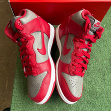 Load image into Gallery viewer, Nike UNLV High Dunks Size 8
