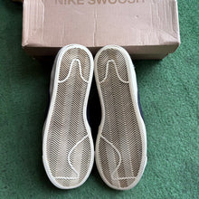 Load image into Gallery viewer, Nike Off White Blazers Size 9
