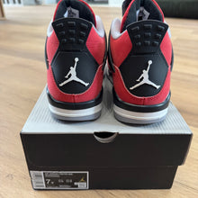 Load image into Gallery viewer, Jordan Toro 4s Size 7Y
