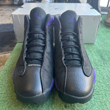 Load image into Gallery viewer, Jordan Court Purple 13s Size 11
