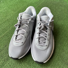 Load image into Gallery viewer, Nike Giannis Freaks Size 11.5

