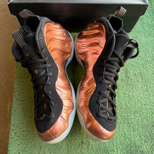Load image into Gallery viewer, Nike Copper Foamposites Size 13
