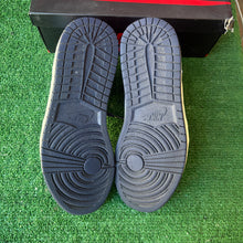 Load image into Gallery viewer, Jordan Obsidian 1s Size 9.5
