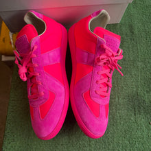 Load image into Gallery viewer, Maison Margiela GATs Size 44
